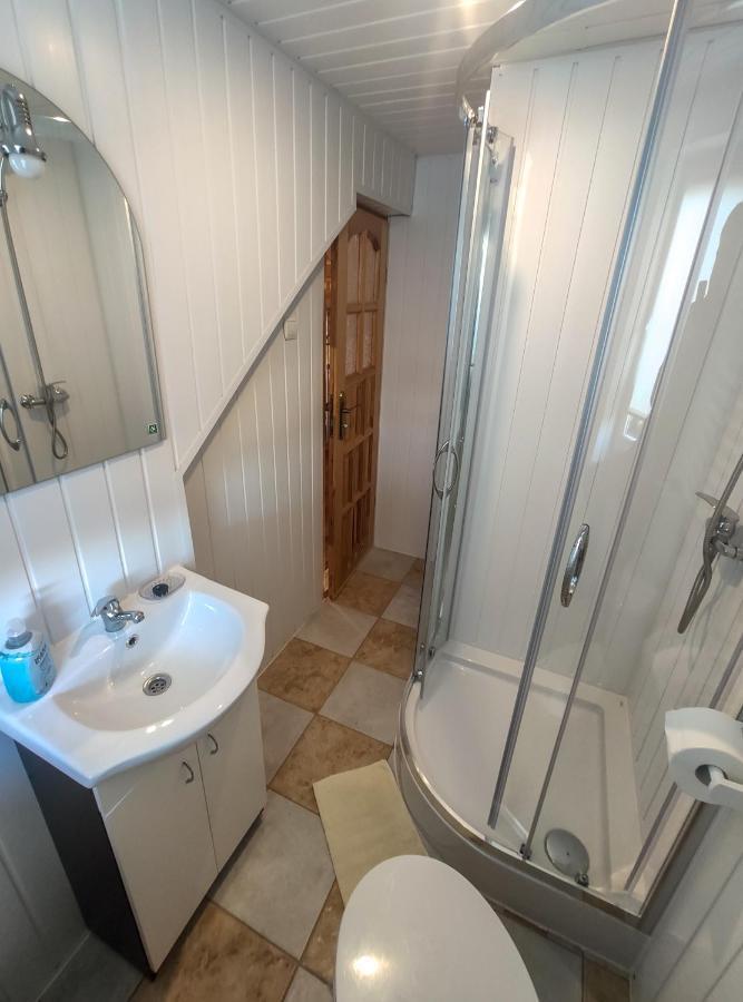 Hotel Koniczynka à Ściegny Extérieur photo