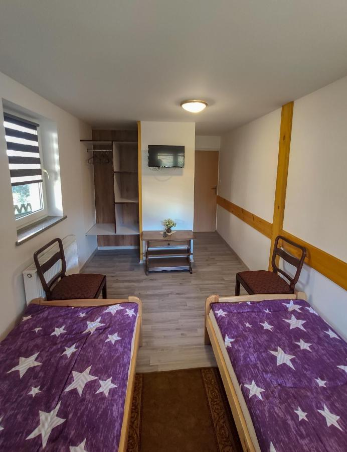 Hotel Koniczynka à Ściegny Extérieur photo
